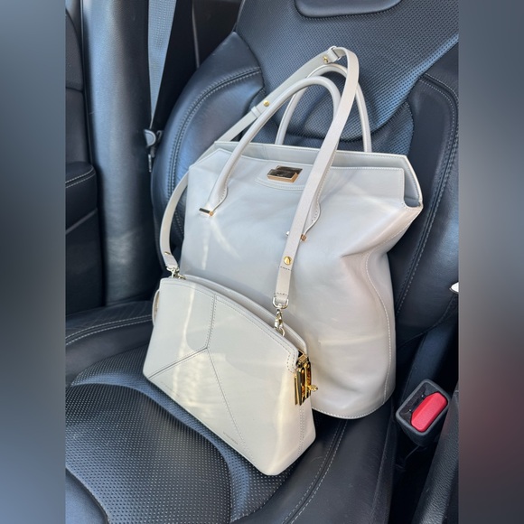 The Row Carryall 14 in Ecru leather - Picture 5 of 17